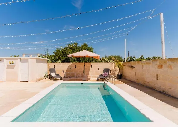 Villa Dilauro Con Piscina